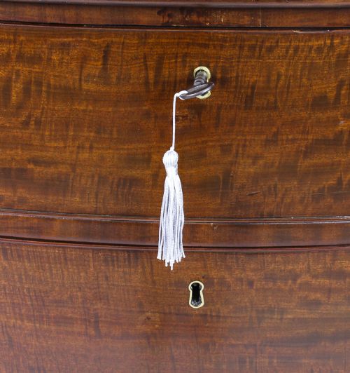 ANTIQUE GEORGE III SERPENTINE FLAME MAHOGANY CHEST DRAWERS 18TH CENTURY - ADDITIONAL PHOTO 6
