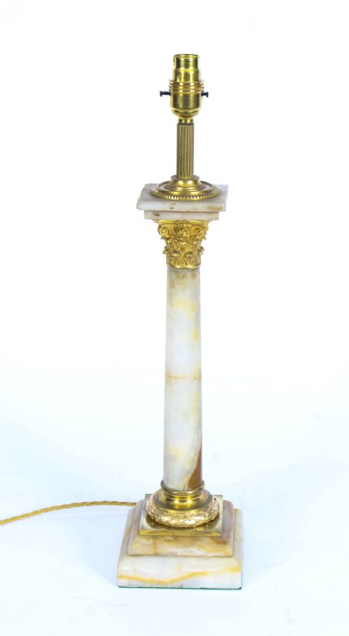 ANTIQUE VICTORIAN ORMOLU MOUNTED ONYX CORINTHIAN COLUMN TABLE LAMP 19TH C - ADDITIONAL PHOTO 1