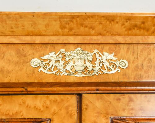 ANTIQUE FRENCH CHARLES X BURR MAPLE AND ORMOLU BOOKCASE CIRCA 1820 19TH C - ADDITIONAL PHOTO 2