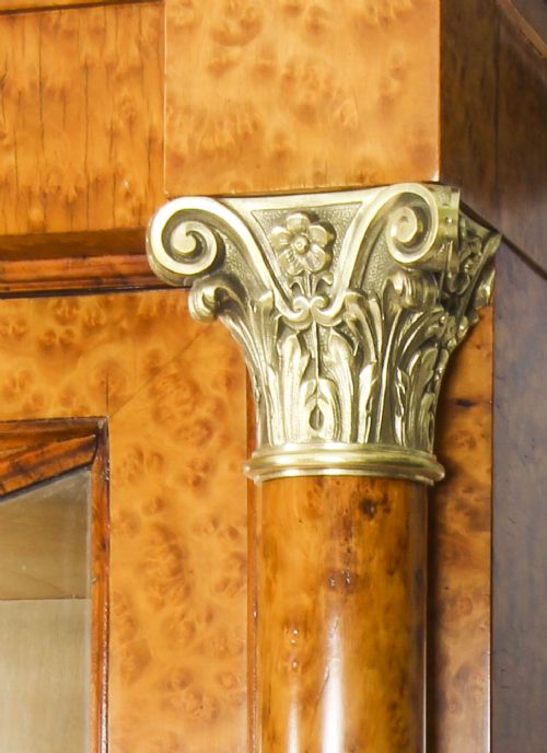 ANTIQUE FRENCH CHARLES X BURR MAPLE AND ORMOLU BOOKCASE CIRCA 1820 19TH C - ADDITIONAL PHOTO 9