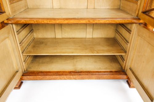 ANTIQUE FRENCH CHARLES X BURR MAPLE AND ORMOLU BOOKCASE CIRCA 1820 19TH C - ADDITIONAL PHOTO 13