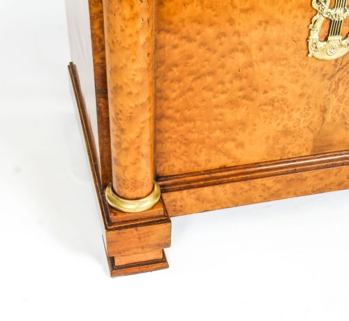 ANTIQUE FRENCH CHARLES X BURR MAPLE AND ORMOLU BOOKCASE CIRCA 1820 19TH C - ADDITIONAL PHOTO 14