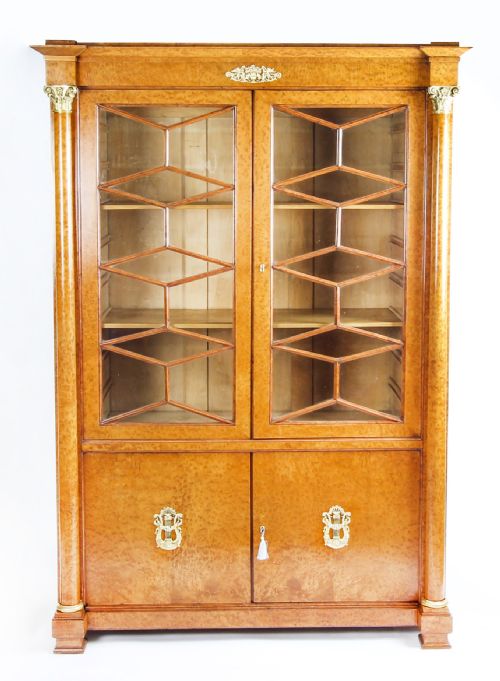 ANTIQUE FRENCH CHARLES X BURR MAPLE AND ORMOLU BOOKCASE CIRCA 1820 19TH C - ADDITIONAL PHOTO 17