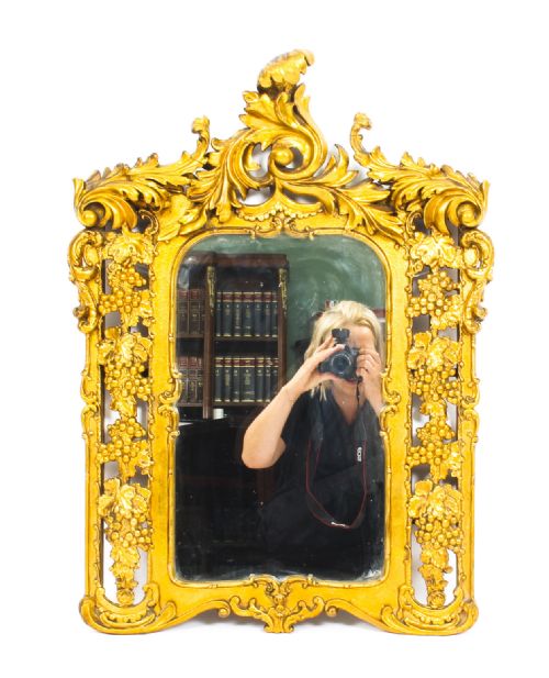 ANTIQUE ITALIAN GILTWOOD MIRROR CARVED WITH FRUITING VINES 19TH C 78X56CM - ADDITIONAL PHOTO 1