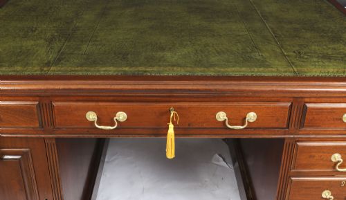 fig 3. Antique 5ft Victorian Mahogany Partners Pedestal Desk 19th C
