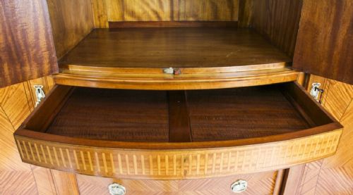 fig 5. Antique Seven Piece Satinwood Bedroom Suite 19th Century