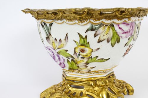 ANTIQUE GILT BRONZE SAMSON PORCELAIN CENTREPIECE 19TH CENTURY - ADDITIONAL PHOTO 4