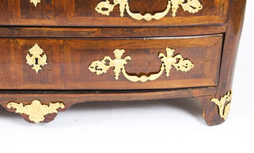 fig 3. Antique French Régence King Wood Ormolu Mounted Commode Circa 1730 18th C