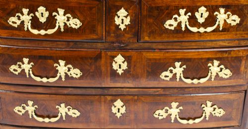 fig 4. Antique French Régence King Wood Ormolu Mounted Commode Circa 1730 18th C