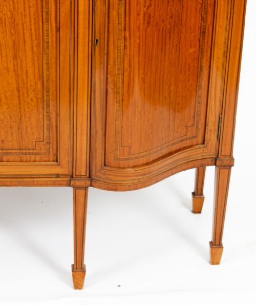 ANTIQUE EDWARDIAN SERPENTINE SATINWOOD INLAID DISPLAY CABINET 19TH C - ADDITIONAL PHOTO 4