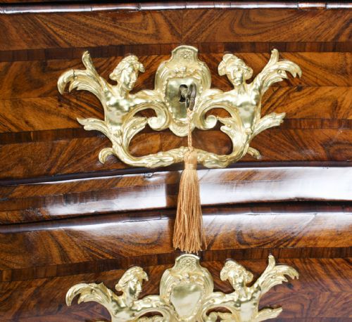 ANTIQUE FRENCH RGENCE KINGWOOD ORMOLU MOUNTED COMMODE CIRCA 1720 18TH C - ADDITIONAL PHOTO 11