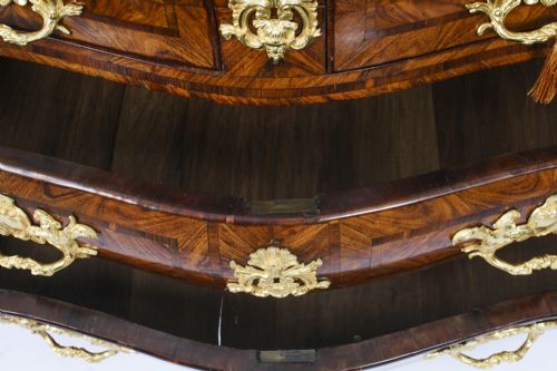 ANTIQUE FRENCH RGENCE KINGWOOD ORMOLU MOUNTED COMMODE CIRCA 1720 18TH C - ADDITIONAL PHOTO 27