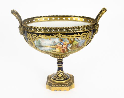 ANTIQUE PARIS PORCELAIN ORMOLU MOUNTED THREE PIECE GARNITURE CIRCA 1900 - ADDITIONAL PHOTO 3