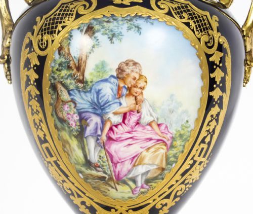 ANTIQUE PARIS PORCELAIN ORMOLU MOUNTED THREE PIECE GARNITURE CIRCA 1900 - ADDITIONAL PHOTO 13