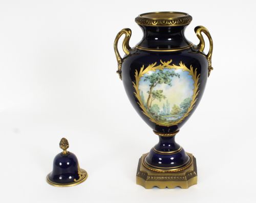 ANTIQUE PARIS PORCELAIN ORMOLU MOUNTED THREE PIECE GARNITURE CIRCA 1900 - ADDITIONAL PHOTO 14