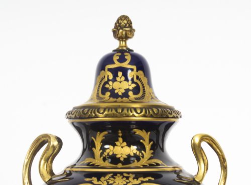 ANTIQUE PARIS PORCELAIN ORMOLU MOUNTED THREE PIECE GARNITURE CIRCA 1900 - ADDITIONAL PHOTO 19