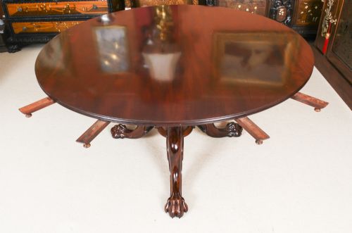 fig 4. Antique 6ft diameter Flame Mahogany Gillows Dining Table Circa 1835