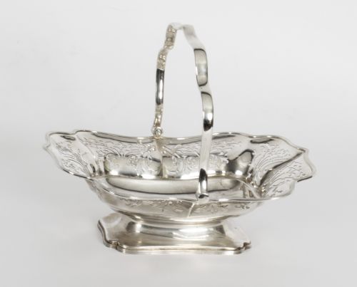 fig 2. Antique English Edward VII Sterling Silver Fruit Bread Basket Sheffield 1907