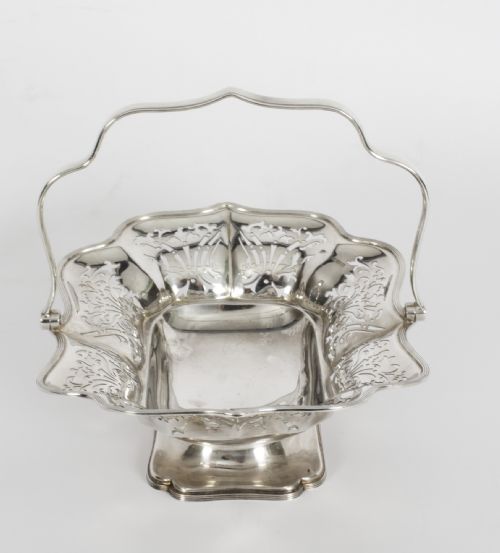 fig 4. Antique English Edward VII Sterling Silver Fruit Bread Basket Sheffield 1907