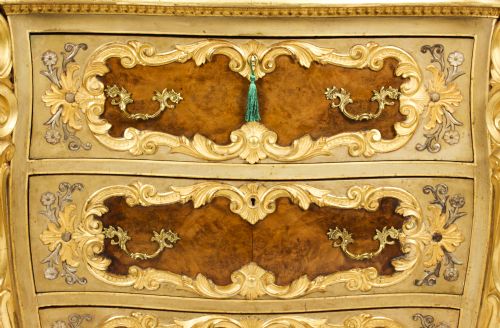 ANTIQUE PAIR VENETIAN WALNUT AND GILTWOOD COMMODES CHESTS 19TH C - ADDITIONAL PHOTO 5