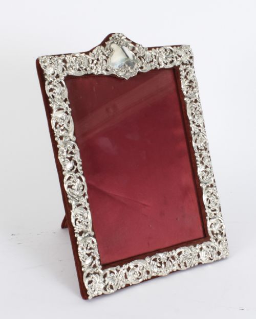 fig 1. Antique Sterling Silver Photo Frame by Henry Manton 1899 19th C 28x21cm