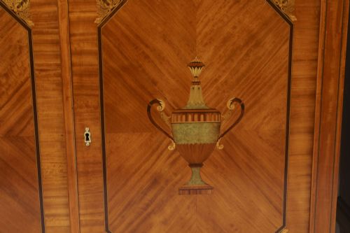 fig 4. Antique Pair Edwardian Inlaid Satinwood Bookcases by Maple & Co C1900
