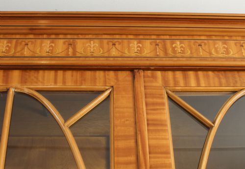 fig 6. Antique Pair Edwardian Inlaid Satinwood Bookcases by Maple & Co C1900
