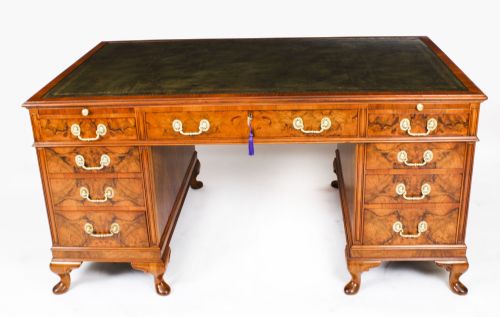 fig 1. Antique 5ft2