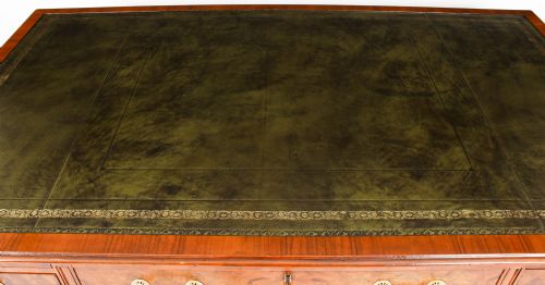 fig 4. Antique 5ft2