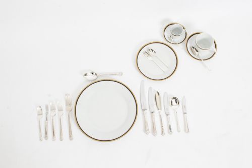 fig 2. Antique English Silver Plated Cased 151 Piece 8 Setting Canteen Cutlery C1920