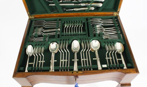 fig 4. Antique English Silver Plated Cased 151 Piece 8 Setting Canteen Cutlery C1920