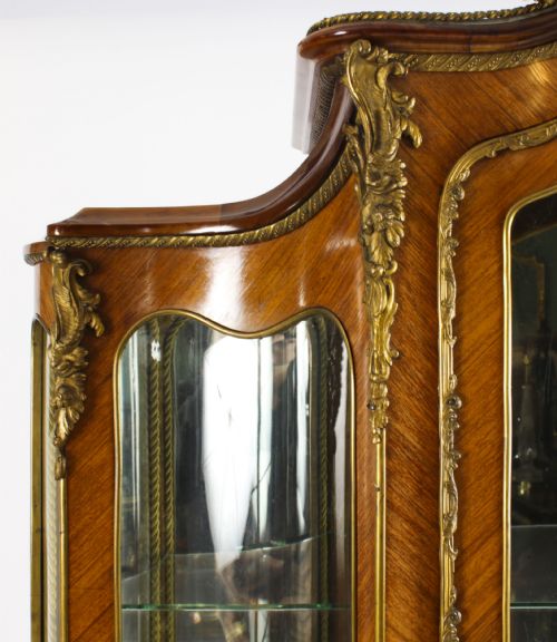 ANTIQUE LARGE VERNIS MARTIN BOMBE' DISPLAY CABINET 19TH C - ADDITIONAL PHOTO 4