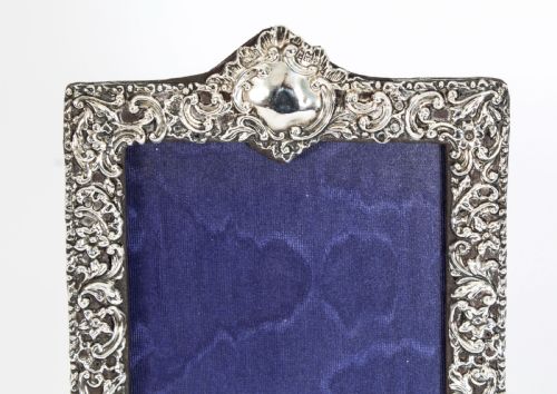 fig 1. Antique Edwardian Sterling Silver Photo Frame dated 1901 19x13cm