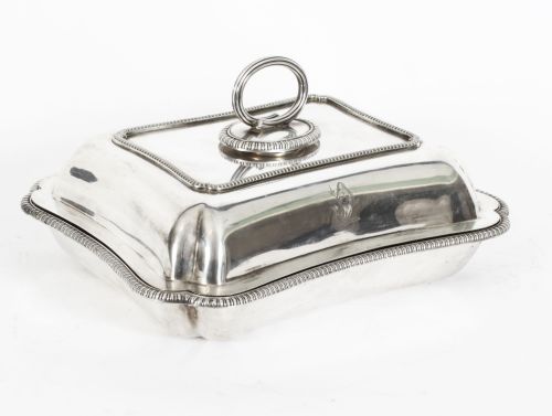 ANTIQUE PAIR SILVER PLATED ENTREE DISHES ELKINGTON DATED 1888 19TH CENTURY - ADDITIONAL PHOTO 3