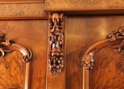 fig 3. Antique Victorian Breakfront Burr Walnut Wardrobe C1870 19th C