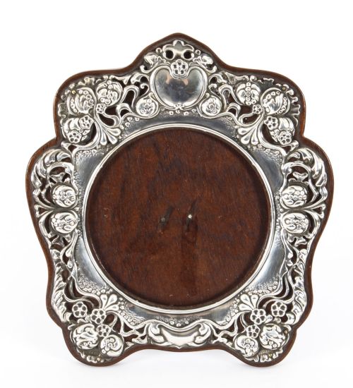 Antique Art Nouveau Sterling Silver Photo Frame Dated 1902 18x17cm