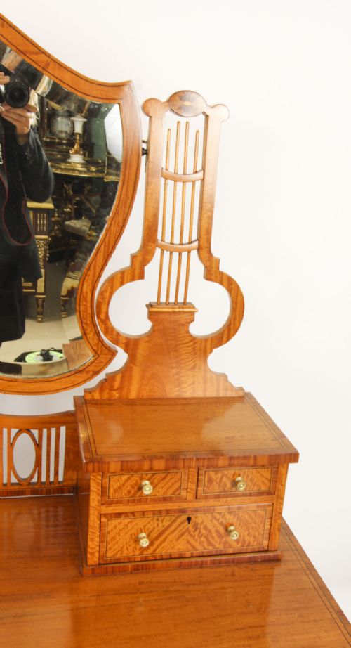fig 3. Antique Inlaid Satinwood Dressing Table Maple & Co 19th C