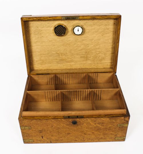 ANTIQUE VICTORIAN BRASS BOUND OAK CIGAR HUMIDOR 19TH CENTURY - ADDITIONAL PHOTO 1