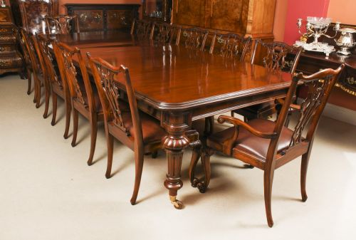 fig 2. Antique William IV 12ft Flame Mahogany Extending Dining Table 19th C
