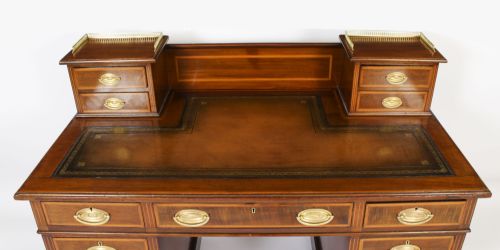 ANTIQUE VICTORIAN INLAID MAHOGANY PEDESTAL DESK 19TH C - ADDITIONAL PHOTO 2