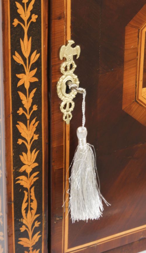fig 5. Antique Italian Maggiolini Walnut & Marquetry Commodino 18th C