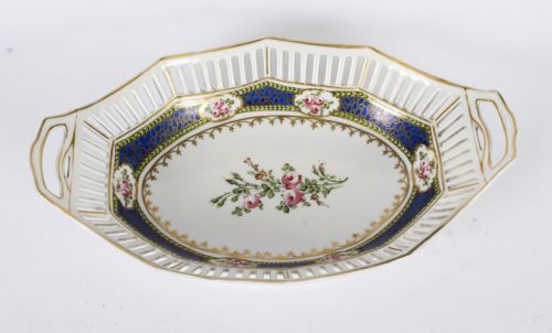 ANTIQUE FRENCH SEVRES OVAL PORCELAIN DISH LATE 19TH CENTURY - ADDITIONAL PHOTO 1