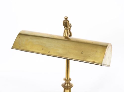 fig 4. Antique Art Deco Artuculated Brass Bankers Lamp Desk Lamp Circa 1920