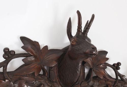 ANTIQUE HAND CARVED BLACK FOREST CHAMOIS GOAT'S HEAD HAT COAT RACK 19TH C - ADDITIONAL PHOTO 4