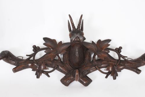 ANTIQUE HAND CARVED BLACK FOREST CHAMOIS GOAT'S HEAD HAT COAT RACK 19TH C - ADDITIONAL PHOTO 9