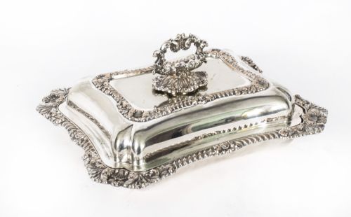 ANTIQUE PAIR SILVER PLATED ENTREE DISHES WALKER AND HALL CIRCA 1860 - ADDITIONAL PHOTO 2