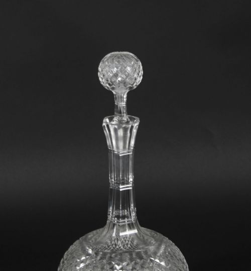ANTIQUE PAIR ETCHED GLASS DECANTERS AND STOPPERS 19TH CENTURY - ADDITIONAL PHOTO 2