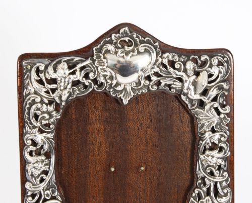 fig 2. Antique Victorian Sterling Silver Photo Frame William Comyns 1897 20x14cm