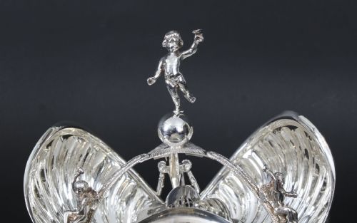 fig 2. Antique Silver Plate Triple Shell Shaped Biscuit Box Mappin & Webb c.1870