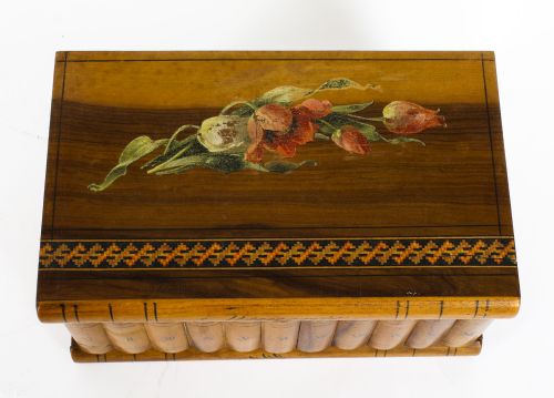 fig 1. Antique Italian Sorrento Ware Olive Wood Casket C1920